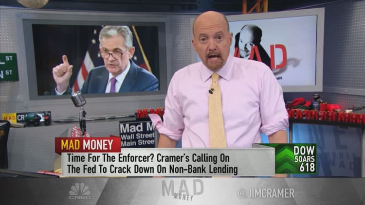Non-bank lenders like Quicken Loans are 'the biggest risk to the system' right now, Jim Cramer warns