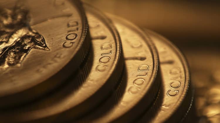 Gold bulls slamming bitcoin this year