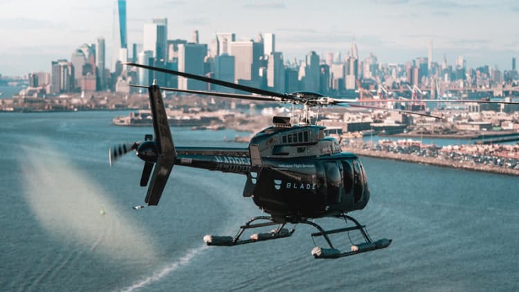 Uber vs Blade: The first helicopter race to NYC's busiest airport