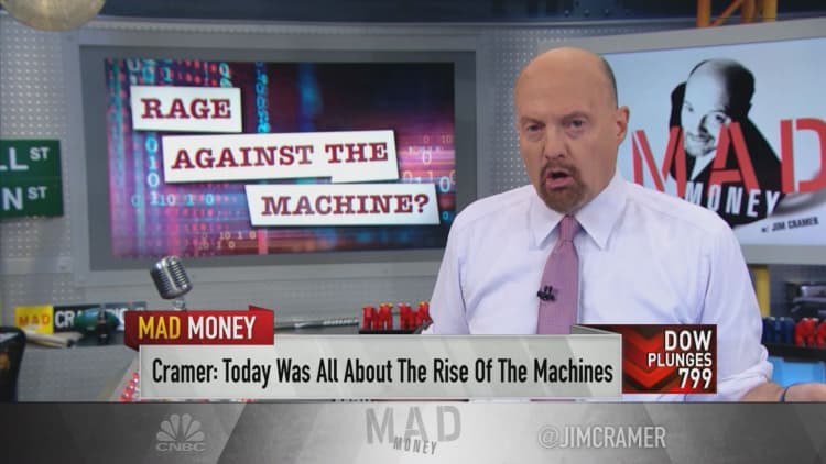 This sell-off was caused by a computer-driven 'footrace,' Jim Cramer says