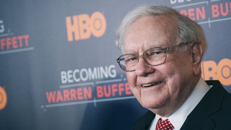 Tony Robbins: Lessons I learned from billionaires like Warren Buffett