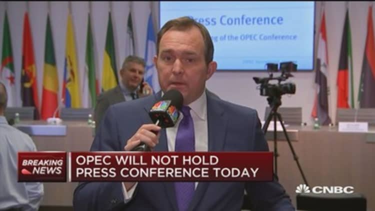 OPEC press conference canceled, likely awaiting Russian arrival to conference