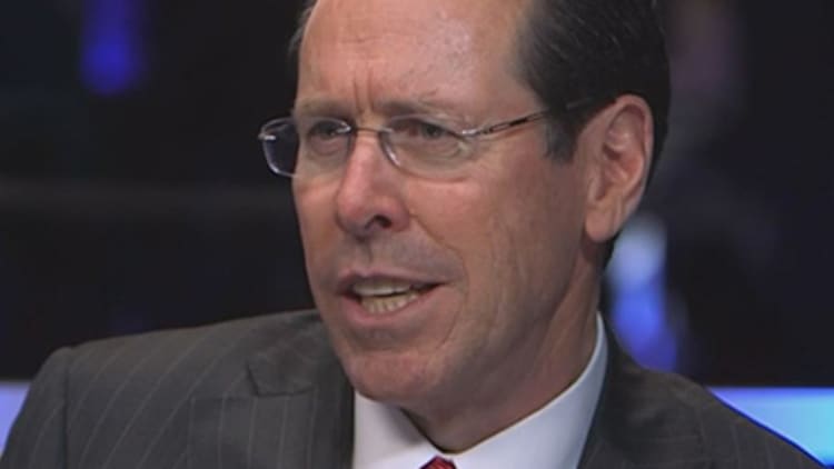 AT&T CEO: Sounds like court hearing on deal with Time Warner went well
