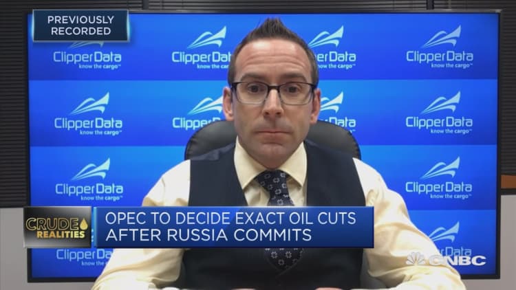 OPEC 'inevitably' needs to reach an oil cut deal: ClipperData