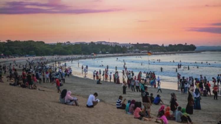Can Bali stay a tourist paradise?