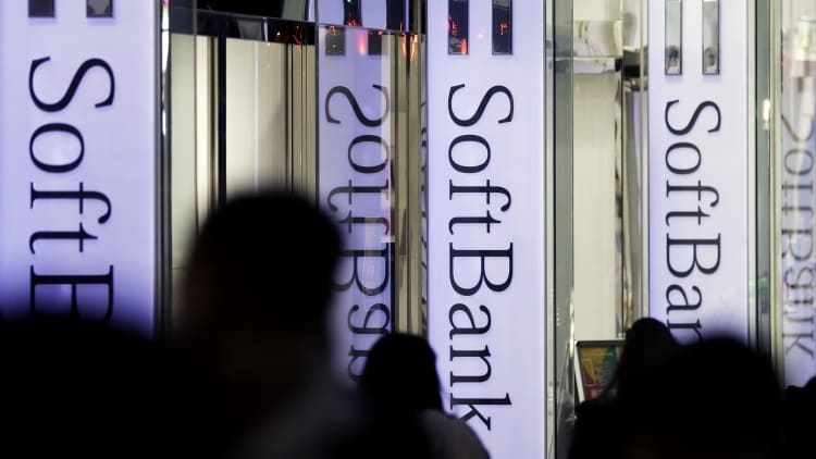 SoftBank to sell up to two-thirds of T-Mobile stake early next week: Sources