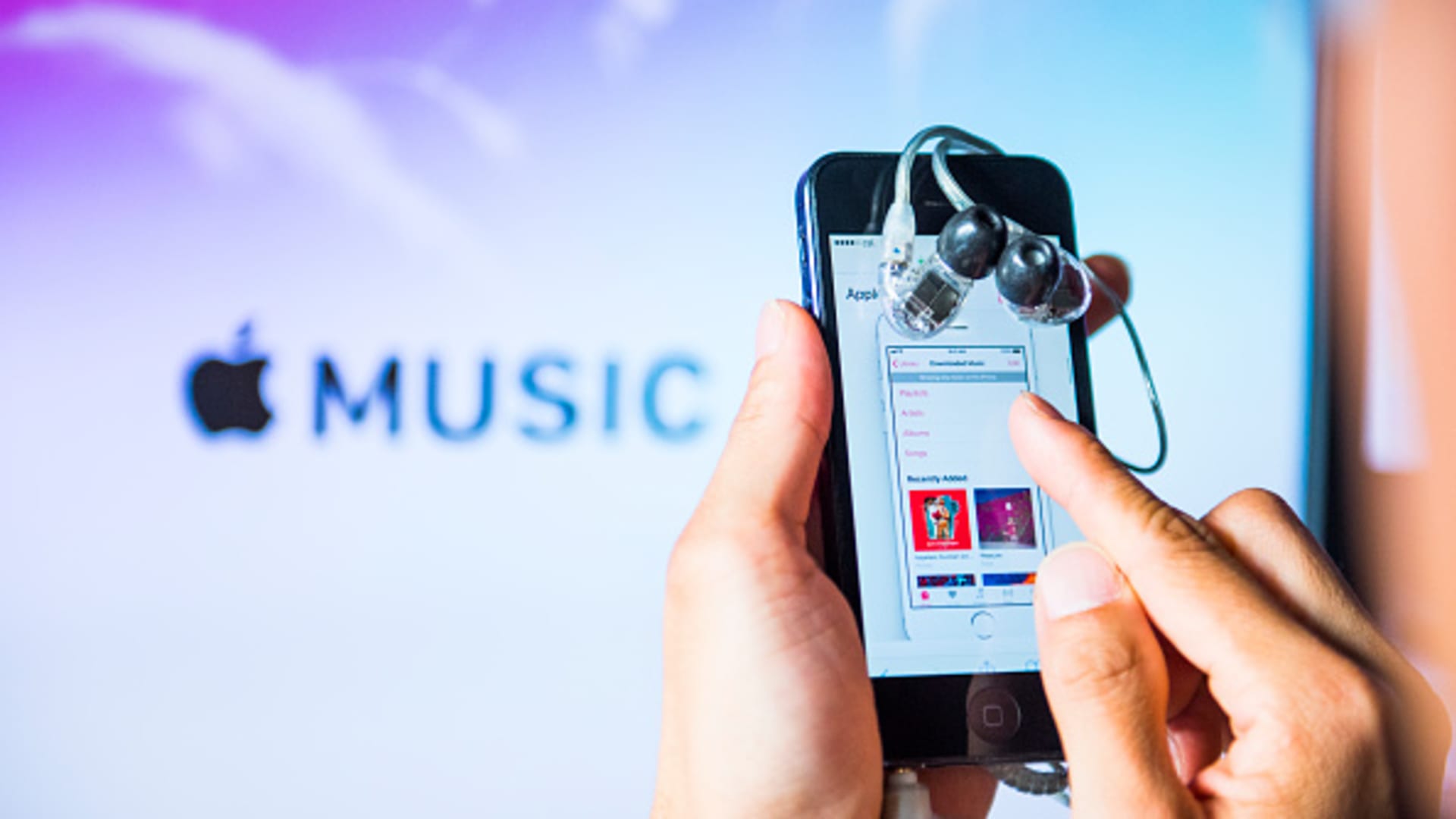 Музыка apple телефон. Apple Music. Apple Music фото. Apple Music app. Apple Music promotion.