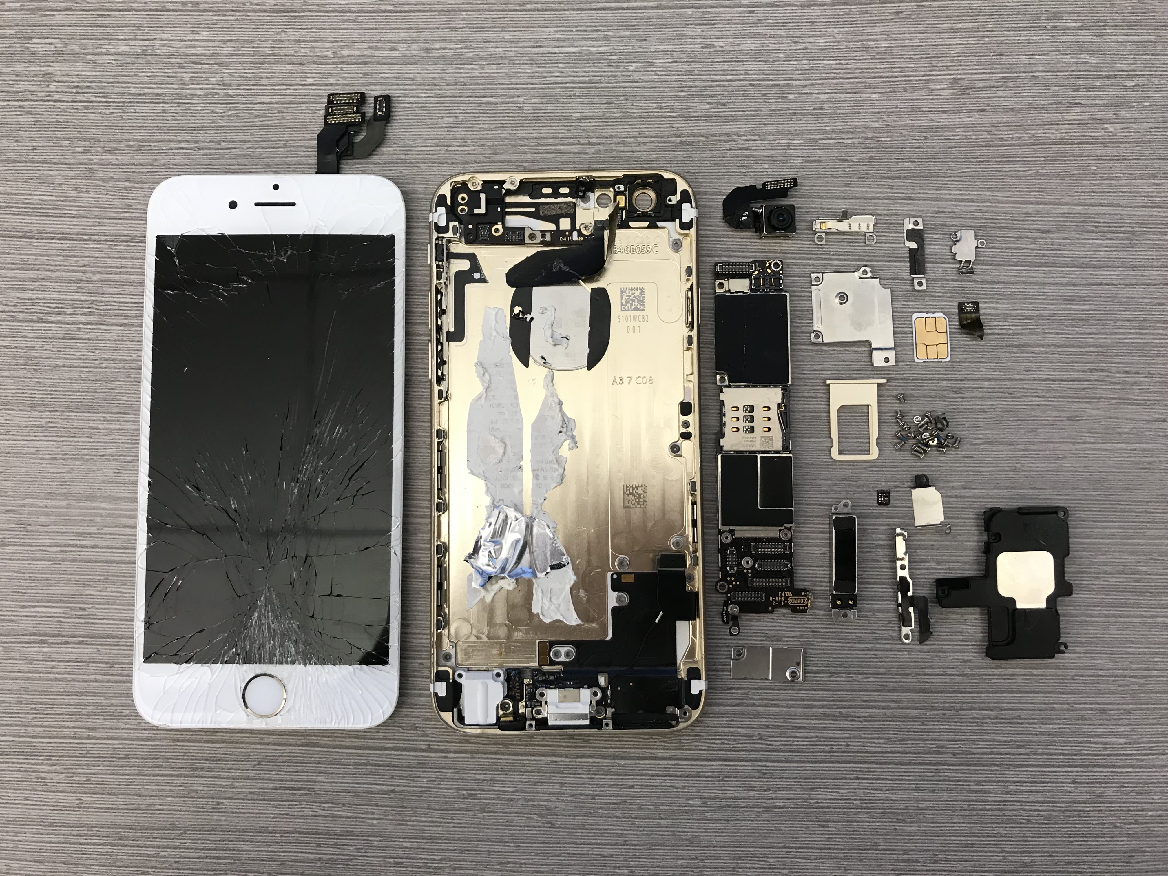 iPhone SE 3 Leaks iPhone 13 Inside  Nebula