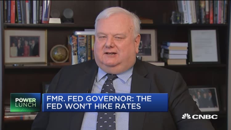 The Fed should be data-dependent and choose not to hike, says former Fed governor Larry Lindsey