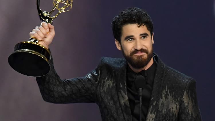 Darren Criss says 'Versace' set was like getting to sit with the cool kids at lunch