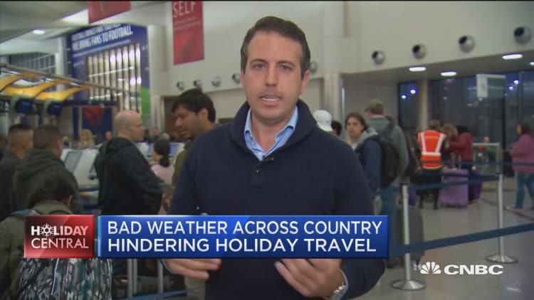 Bad weather across the country hindering holiday travel