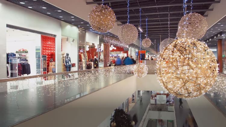 Holiday retail is the strongest it's been in six years—four experts weigh in