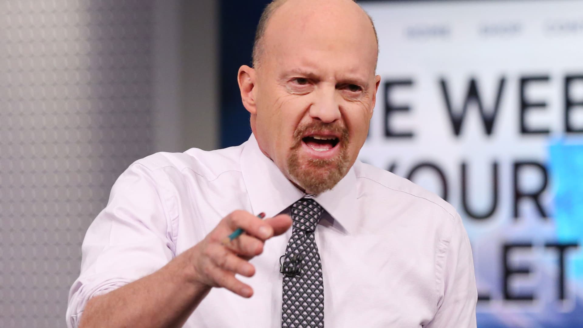 Charts suggest ‘it’s going to be a very nice summer’ for stocks, Jim Cramer says