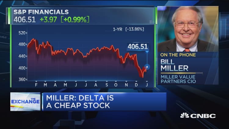 Investor Bill Miller says he doesn't see any signs of a slowdown