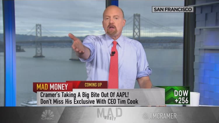 Cramer: It's not too late to buy into Facebook, Apple, Amazon or Alphabet