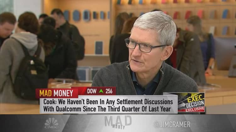Apple CEO Tim Cook rips into Qualcomm, leaves little chance of a settlement in patent dispute