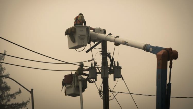 PG&E says it is preparing a Chapter 11 bankruptcy protection filing
