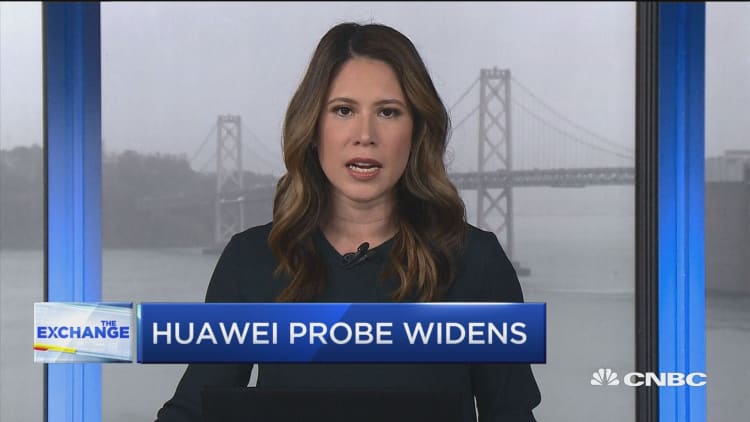 US pursuing case against Huawei for allegedly stealing T-Mobile secrets