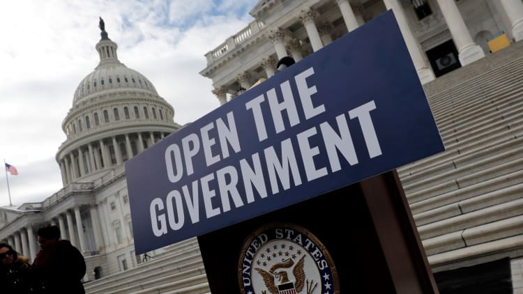 Democratic bill to end shutdown fails in Senate