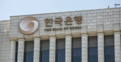 South Korea's central bank warns of economic impact from Japan's export curbs
