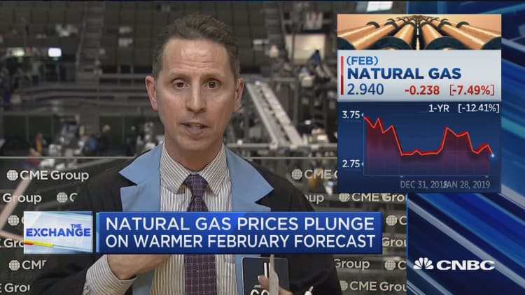 Nat gas prices plunge on warmer February forecast