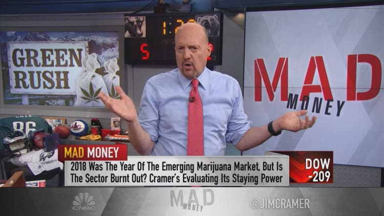 Legalization, deals, big-time branding are Cramer's 2019 pot predictions
