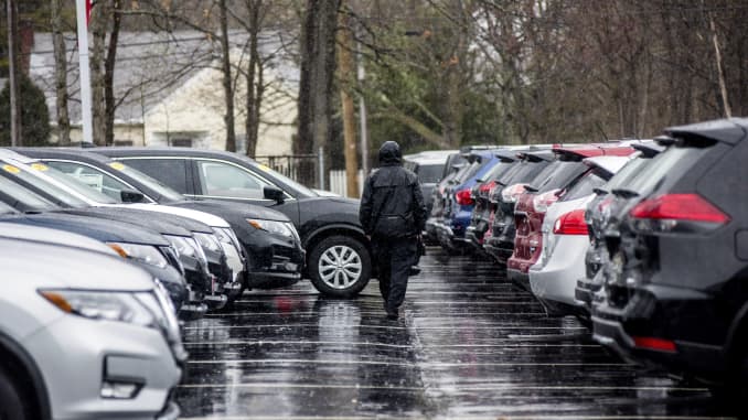 Coronavirus expected to cripple US auto sales; automakers push 0% financing