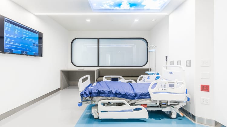 Amazon is selling prefabricated hospital rooms for $285,000