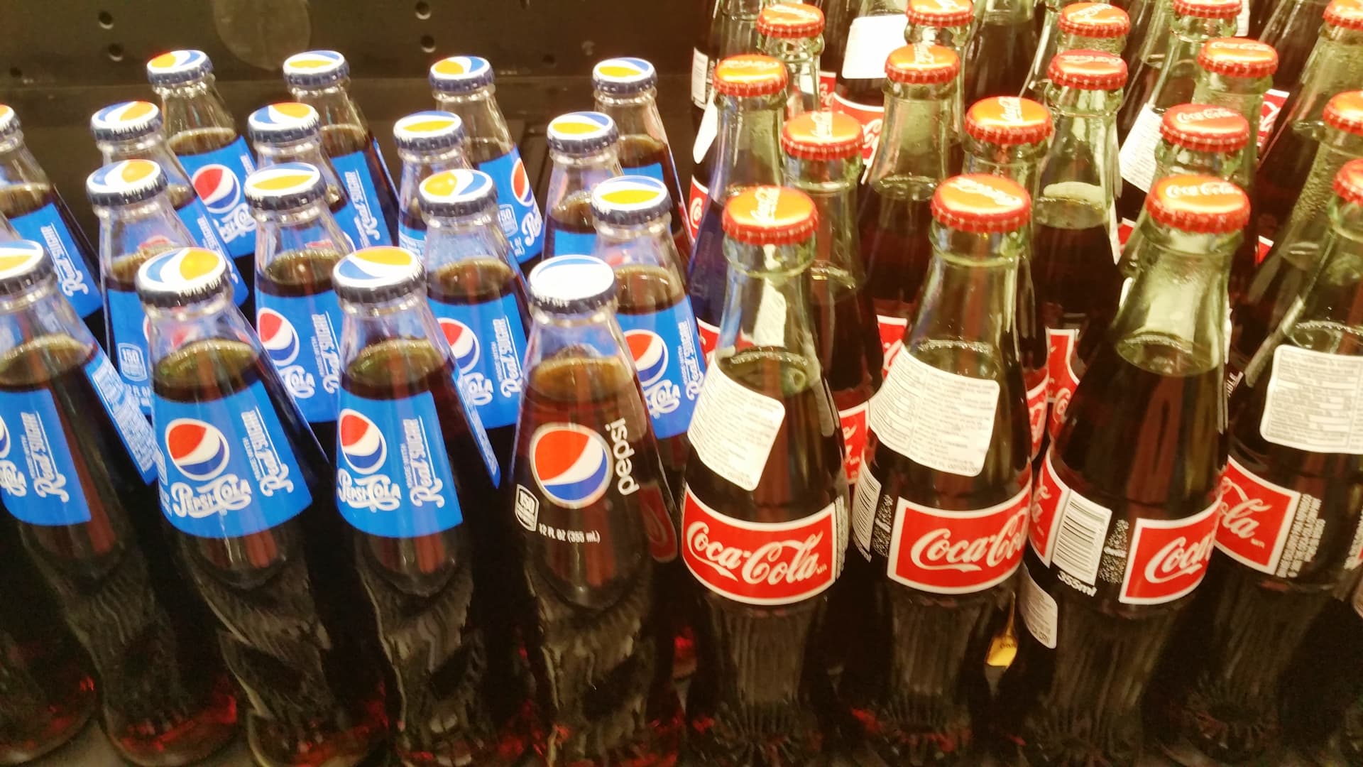 Would investing $1,000 in Coke or Pepsi have made you richer