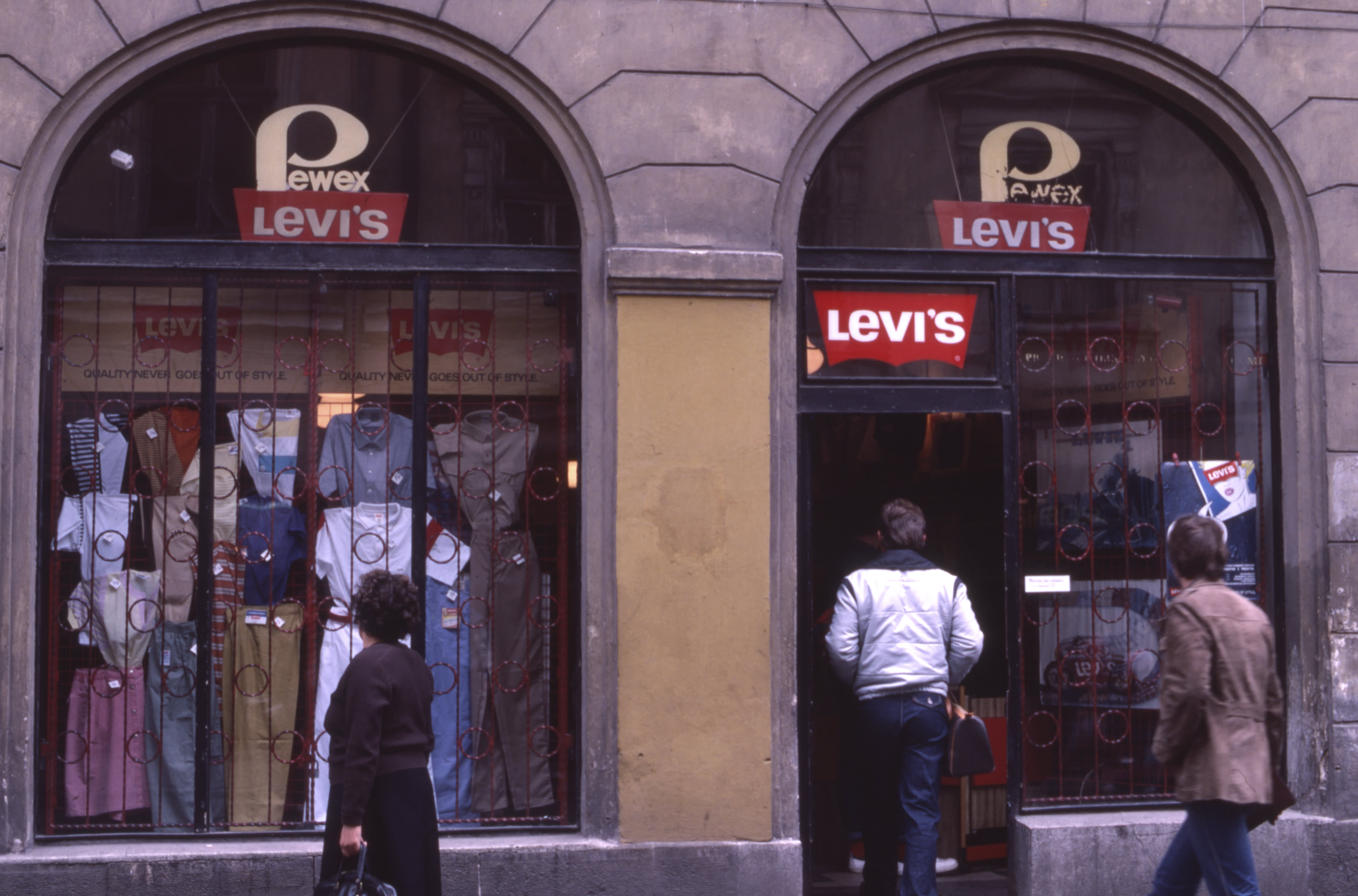 Why Levi Strauss, the world's biggest denim brand, is going public