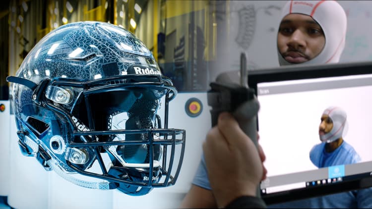 Why NFL players are wearing this new custom 3D-printed helmet