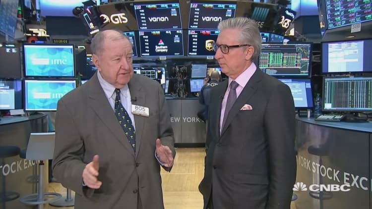 Cashin: Earnings still look pretty good, but people are beginning to worry