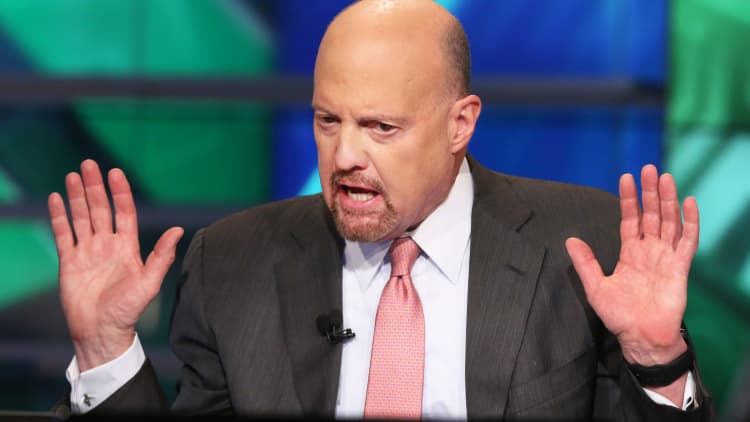 Cramer: 'We're in trouble' if JP Morgan's stock doesn't rally when it reports earnings