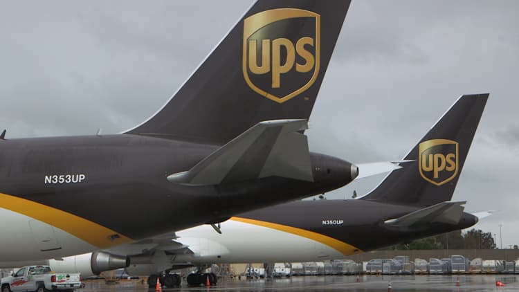 How UPS is shipping the Pfizer Covid vaccine around the U.S.