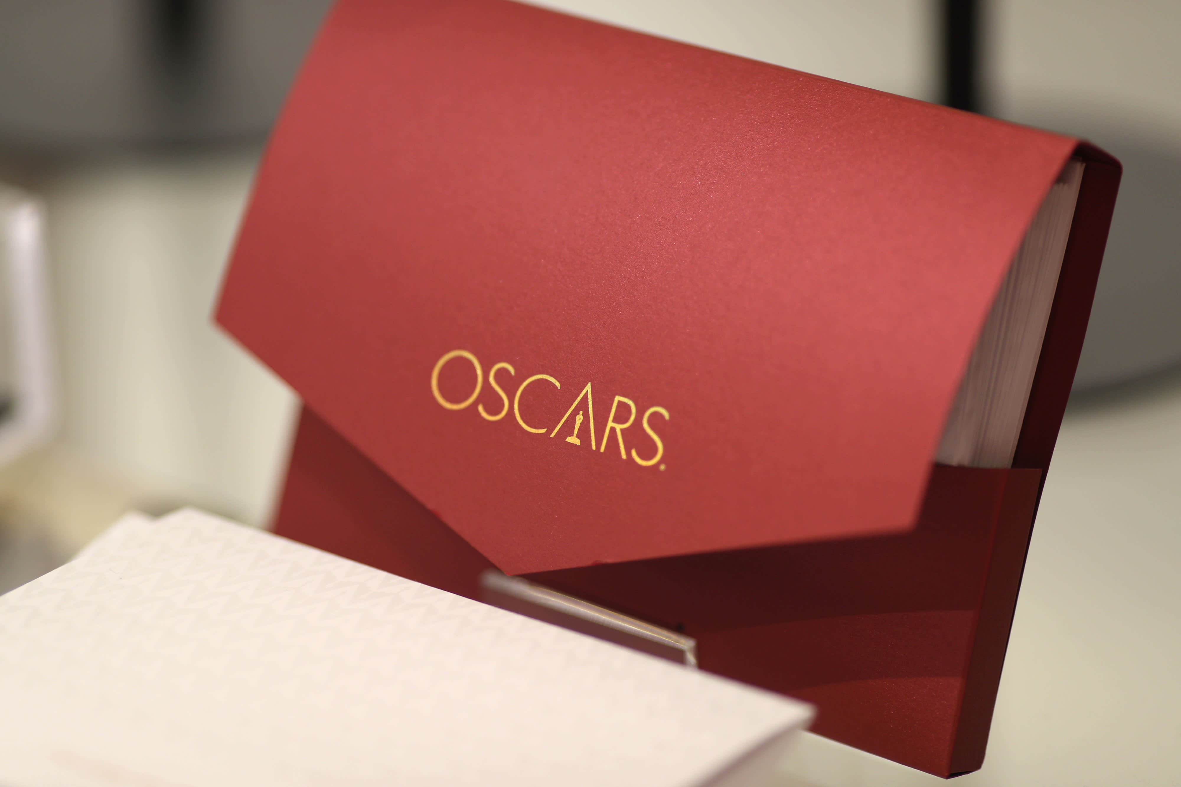 Regina King - Oscars 2019: Oscar Winners 2019 - Oscars 2019 Photos  #academyaward Regina King - Oscars 201…