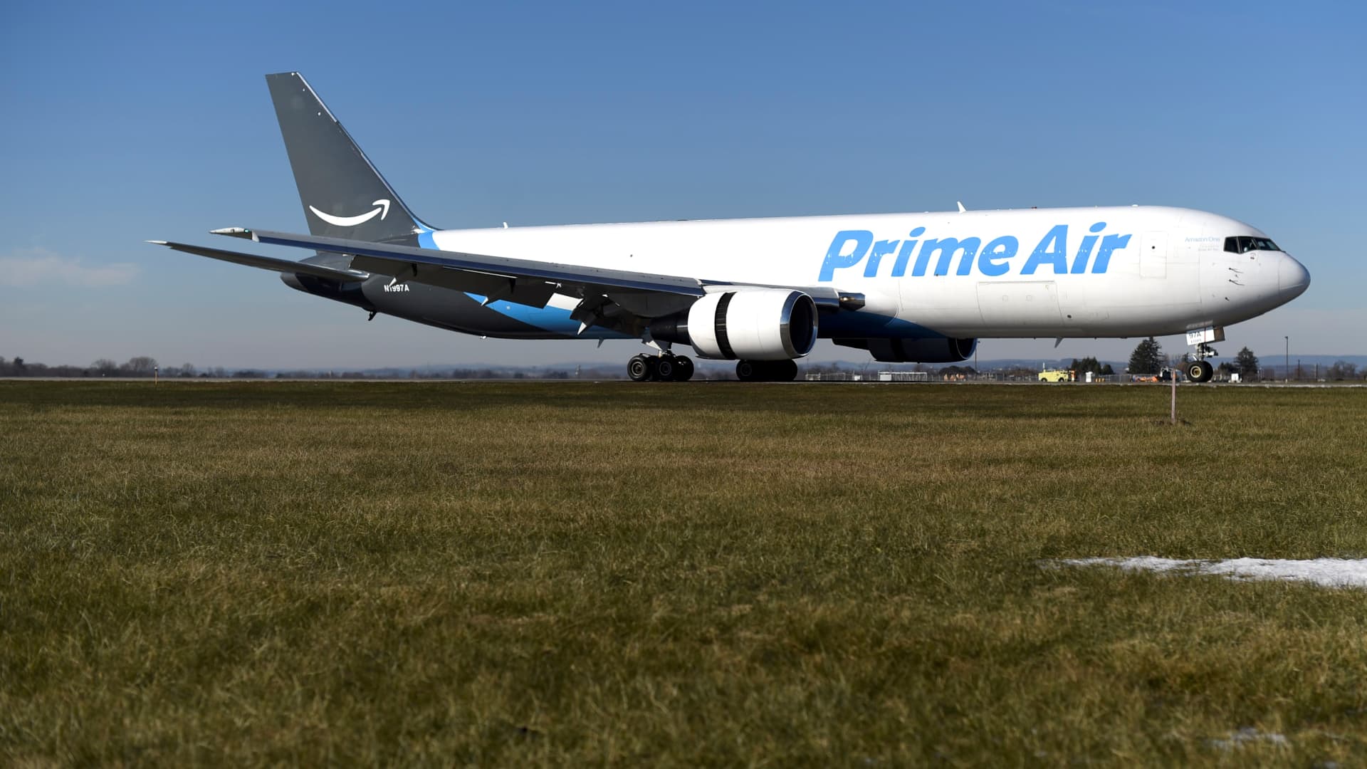 Amazon's air cargo head changes jobs, will now oversee workplace safety unit