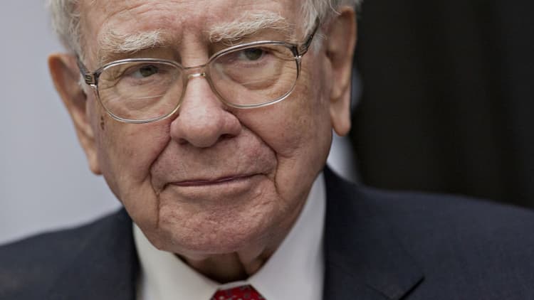 Buffett: I would buy the S&P 500 in a second