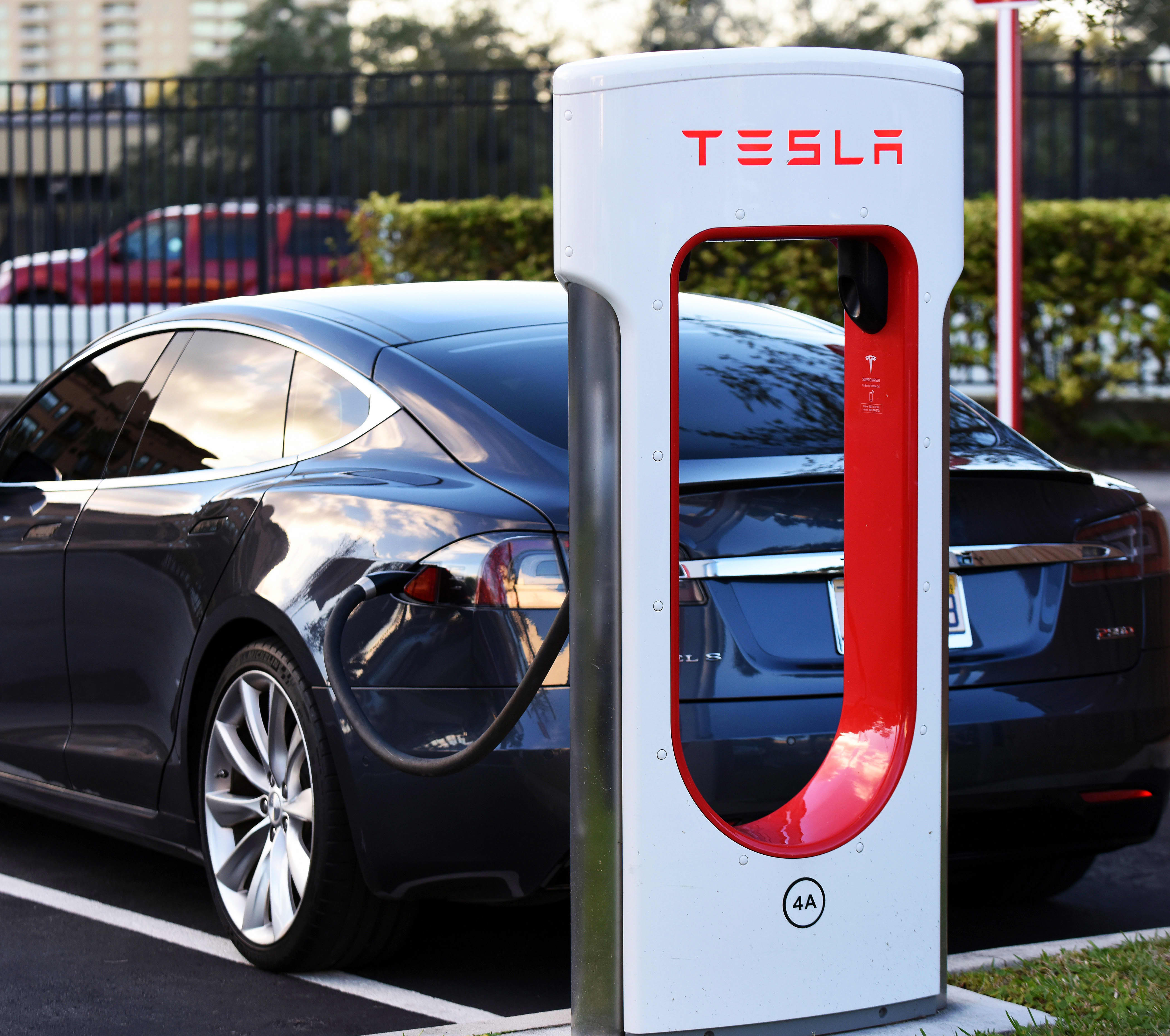 Tesla Supercharger catches fire at a Wawa store in New Jersey - CNBC