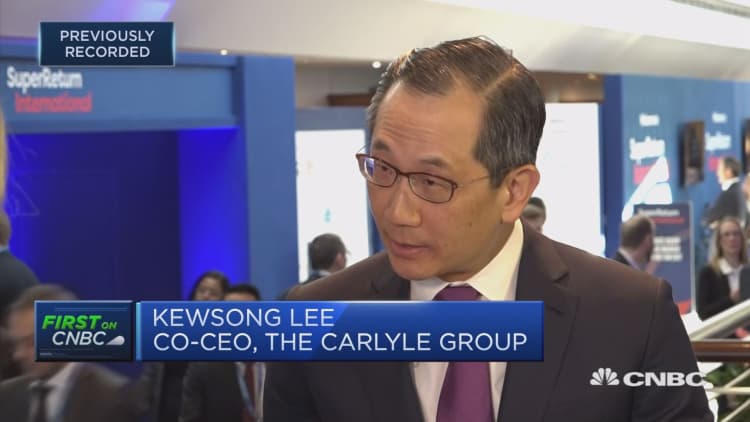 Enough global momentum to avoid a 2019 recession, Carlyle Group CEO says