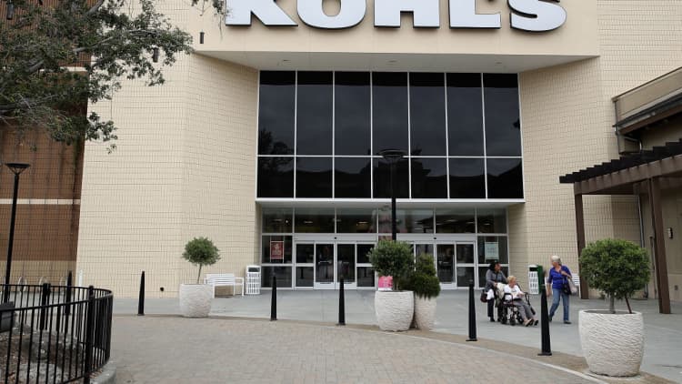 Here's how Kohl's earnings compare to Target