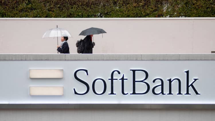 Softbank COO Marcelo Claure: "Softbank invests close to $1 billion a week"
