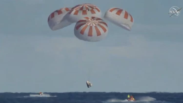 Watch SpaceX's Crew Dragon splashdown in the ocean after historic test flight with NASA