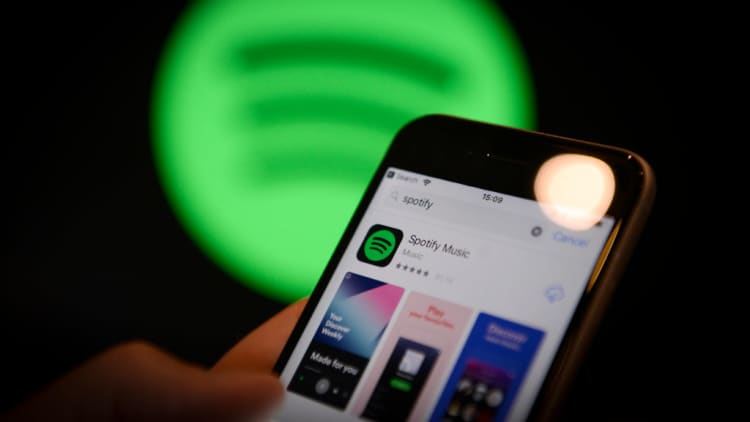 Spotify files an EU antitrust complaint against Apple