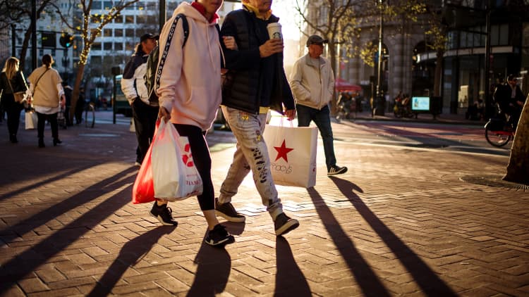 Consumers are the sole bright spot of the US economy: Cecchini