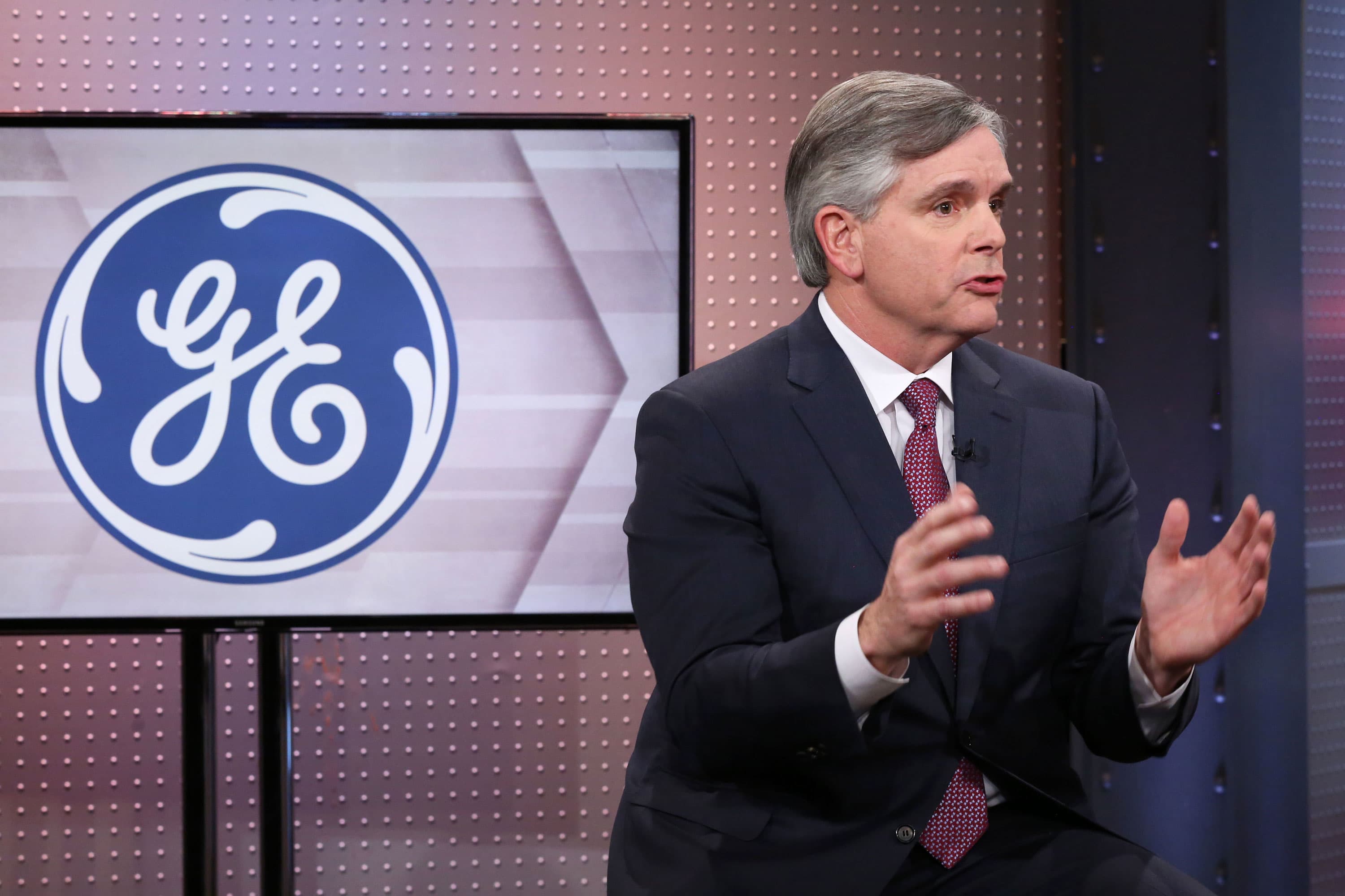 GE shares extend losses after sale of Gecas, Tusa warns JPMorgan of debt
