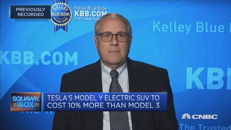 Getting into the SUV market is a 'smart move' for Tesla: Kelley Blue Book