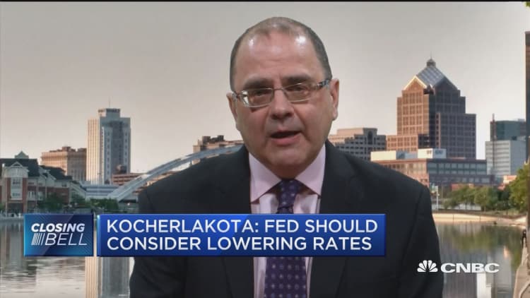 Fed should cut rates, says former Minneapolis Fed president