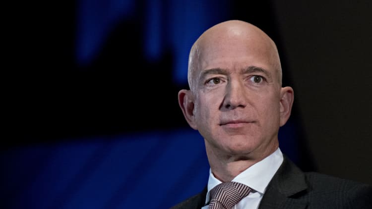 WSJ reporter breaks down how the National Enquirer got Bezos' private text messages and photos