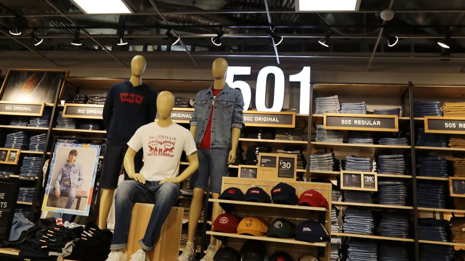 Levi's says 'everybody has a new size,' as shoppers return to stores