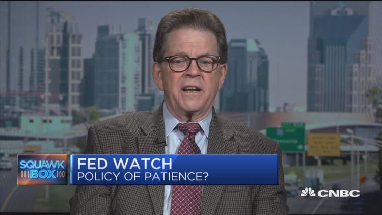 The talk of a rate cut from the Fed is premature, says economist Arthur Laffer